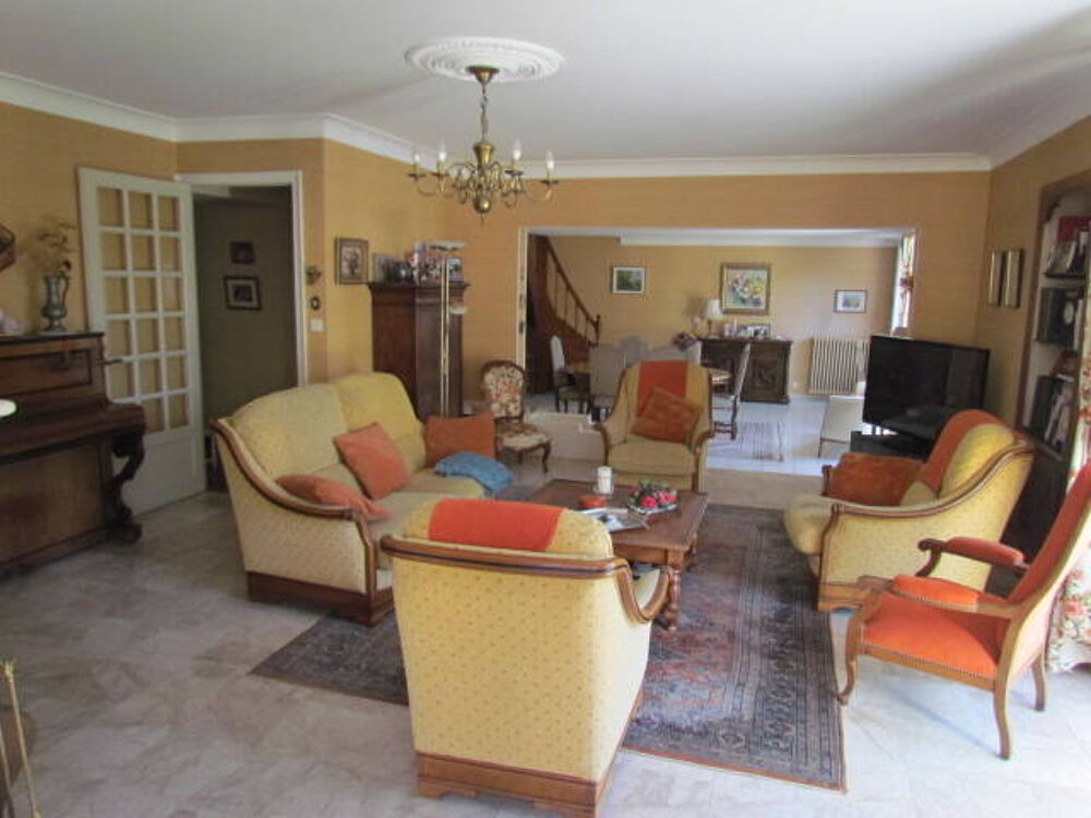 Vente Propriété/Château Au cœur du bourg de la Meilleraye de Bretagne, Belle propriété familiale de 200 m² La meilleraye de bretagne