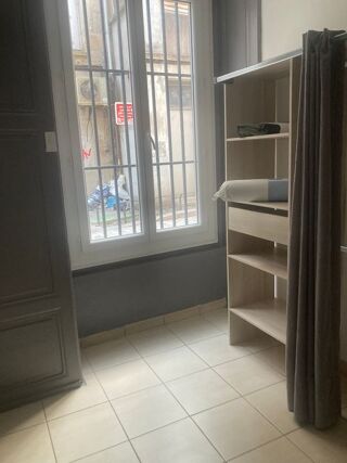  Appartement à louer 1 pièce 30 m²