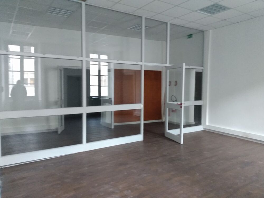   Dpt Savoie (73), à louer CHAMBERY locaux de  188 m² Chambery