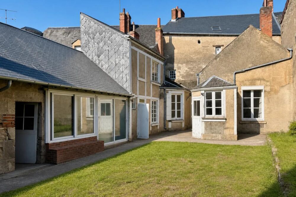 Maison 7 pièces 190 m² · à Fay aux Loges · 190 m² · 325 000 €