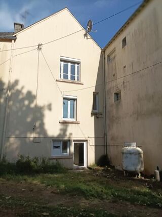  Maison  vendre 8 pices 