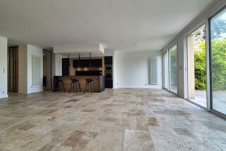  Appartement à vendre 6 pièces 146 m²