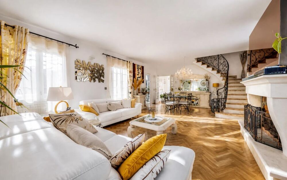 à vendre  Propriété/château Crégy-lès-Meaux (77124)