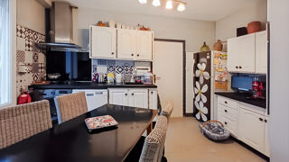  Immeuble à vendre 12 pièces 285 m²