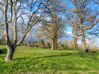  Remise / Grange � vendre 1 pi�ce 130 m�