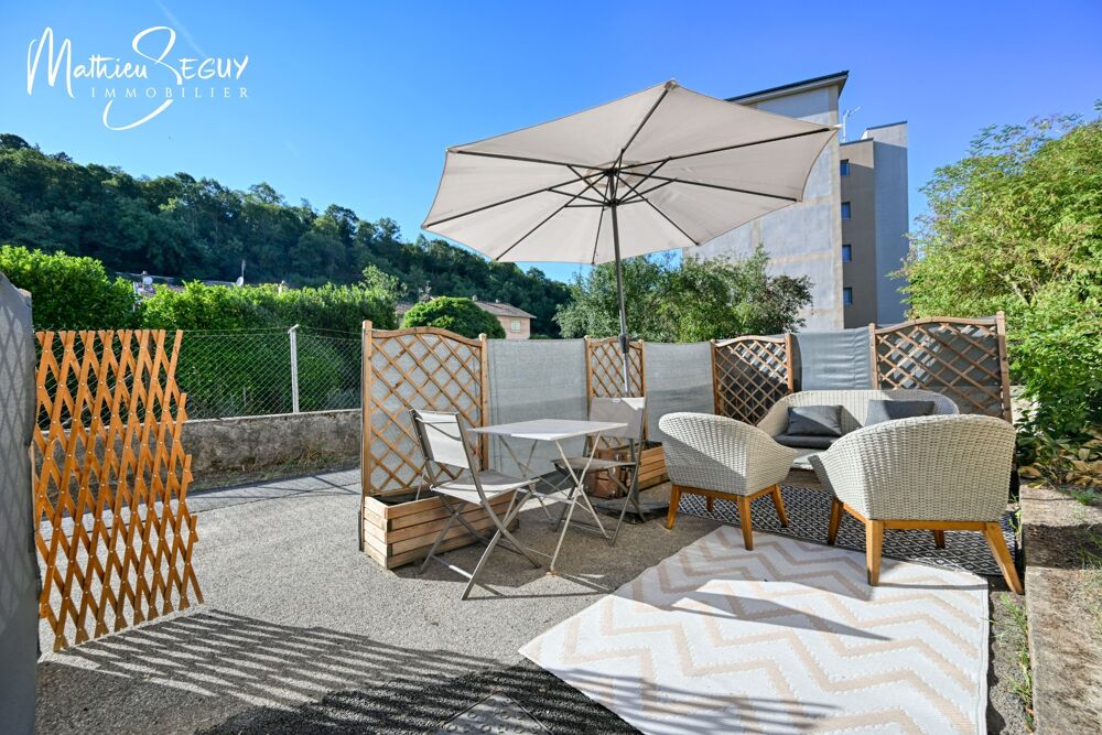 Maison de village avec extérieur à SAIN BEL (69)