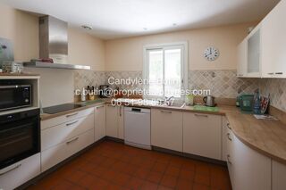  Villa  vendre 6 pices 152 m