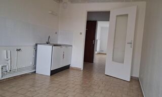  Appartement à louer 3 pièces 70 m²