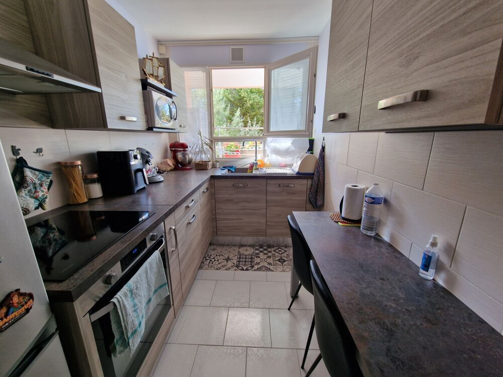 Vente Appartement APPARTEMENT à vendre 5 pièces d'env 90 m2 VITTEL (88) avec BALCON, GARAGE, 2 CAVES Vittel