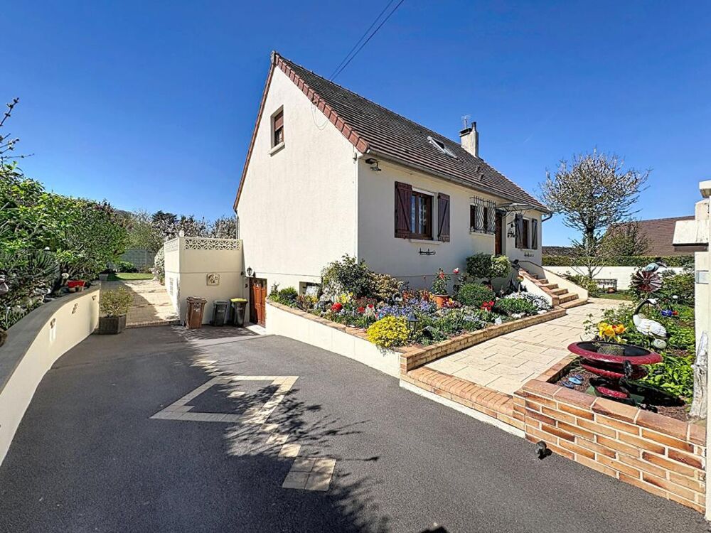 PAVILLON INDEPENDANT - 130M² - 3 /4CHAMBRES - SOUS SOL TOTAL - DEPENDANCES - JARDIN - 60840 NOINTEL
