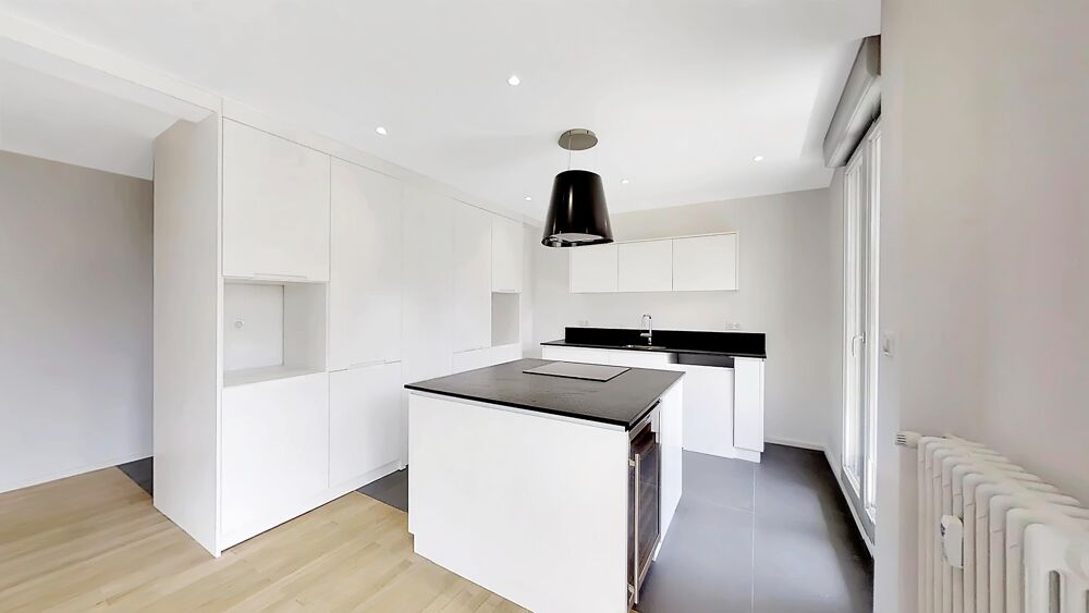 Appartement familial T5 rénové avec grand balcon  Résidence arborée  Lyon 9e Saint-Rambert