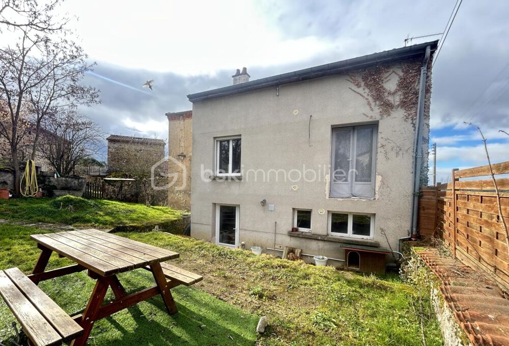 Maison de Village avec Terrain et Garage indépendant