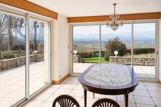  Propriété/château à vendre 7 pièces 220 m²