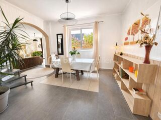  Propriété/château à vendre 11 pièces 284 m²