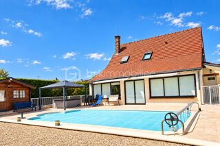 Vente Maison BELLE DEMEURE AVEC PISCINE ET SPA - 160m², 4 CHAMBRES, GRANDE VÉRANDA, TERRAIN CLOS DE 1520m², SANS VIS- Å- VIS Longueville