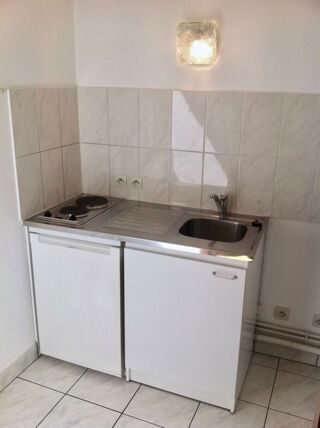  Appartement à louer 2 pièces 27 m²