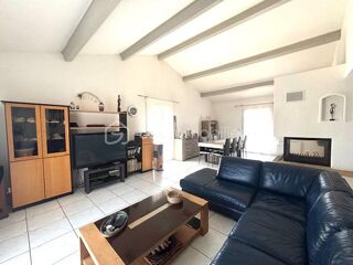  Villa à vendre 7 pièces 145 m²