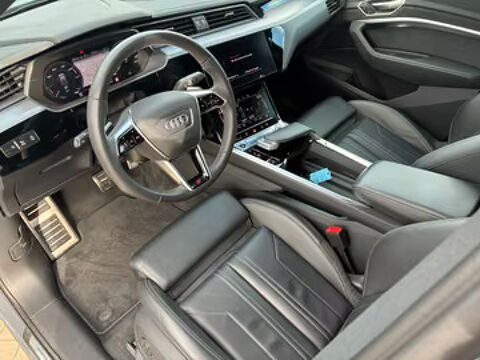 Q8 Sportback 50 e-tron quattro S line 2025 occasion 33000 Bordeaux
