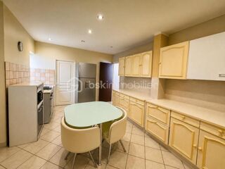  Immeuble à vendre 8 pièces 288 m²