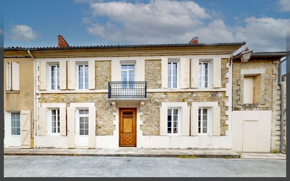 Maison 13 pièces 324 m² · à Montpon Menesterol · 324 m² · 200 000 €