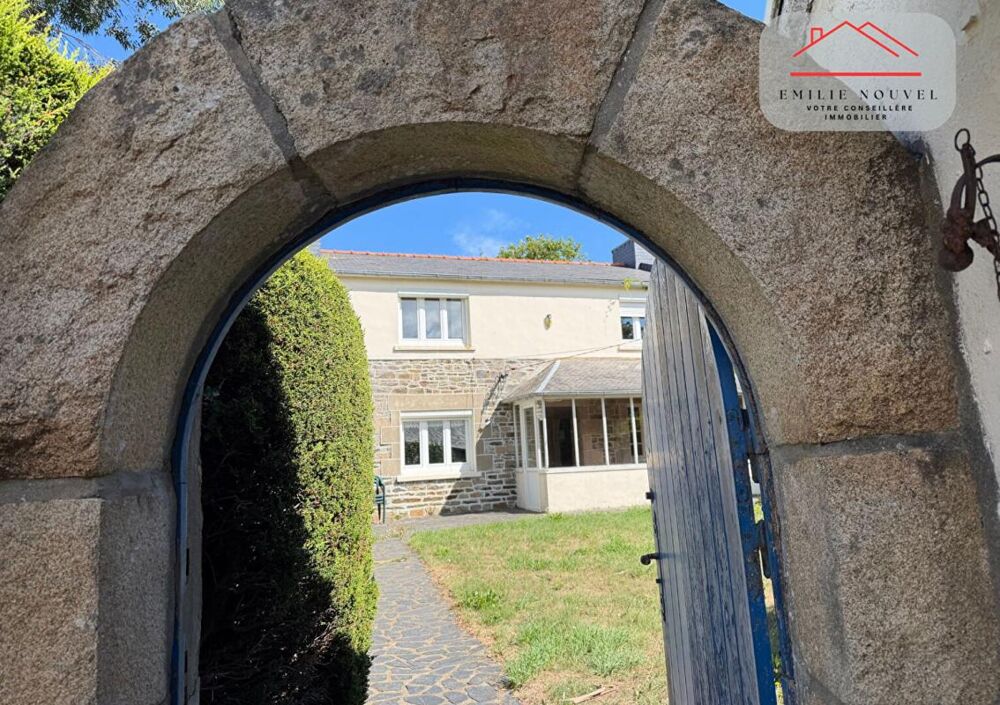 Vente Maison Maison 126 m² à rénover avec terrain et garage Pleudaniel
