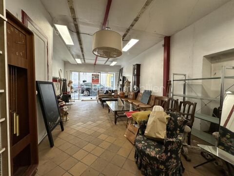   Local commercial spacieux de 79m² en plein centre-ville : idéal pour votre activité professionnelle 