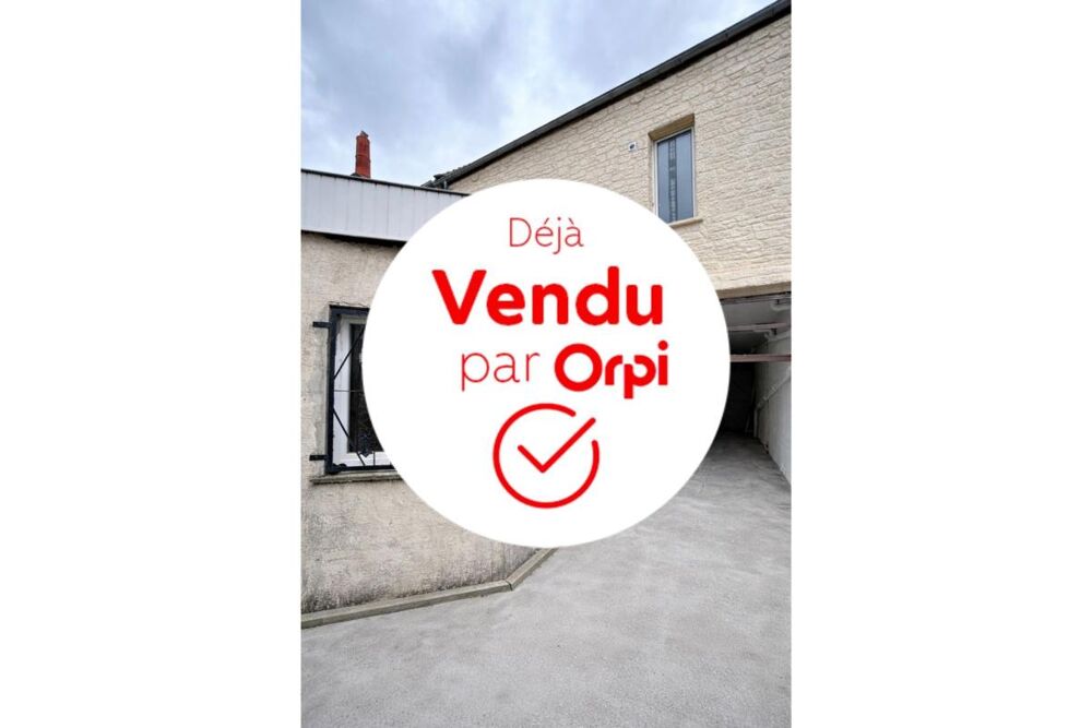 Vente Immeuble TOP RENTABILITE T4  86m2  + commerce 43 m2 + entrepot environ 200 m2 Douai