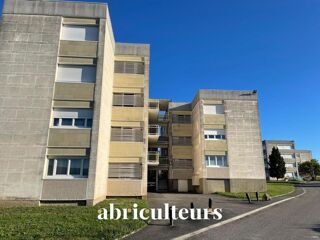  Immeuble à vendre 1050 m²