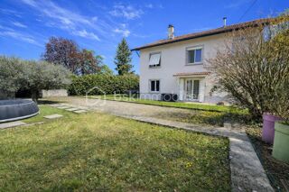  Propriété/château à vendre 7 pièces 196 m²