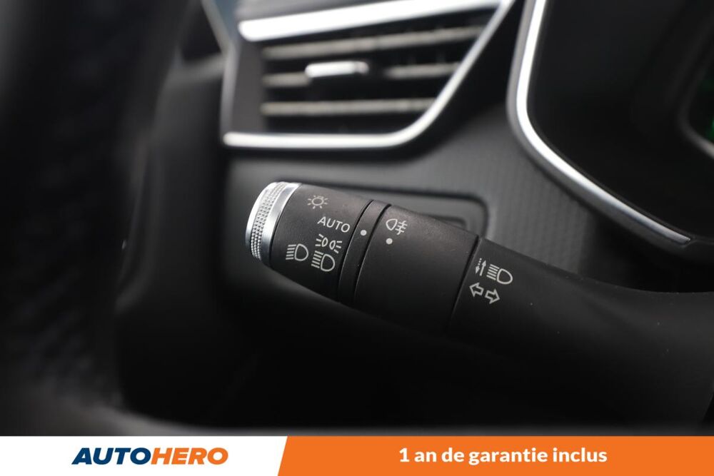Clio 1.6 E-Tech Intens 140 ch 2021 occasion 92130 Issy-les-Moulineaux