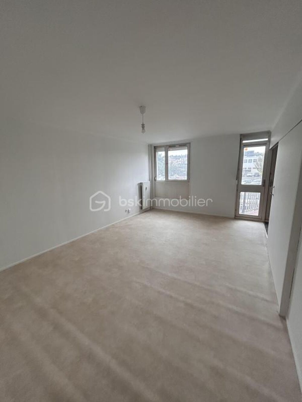 BOULOGNE-SUR-MER  APPARTEMENT 87 M² A RENOVER  3 CHAMBRES  BALCON