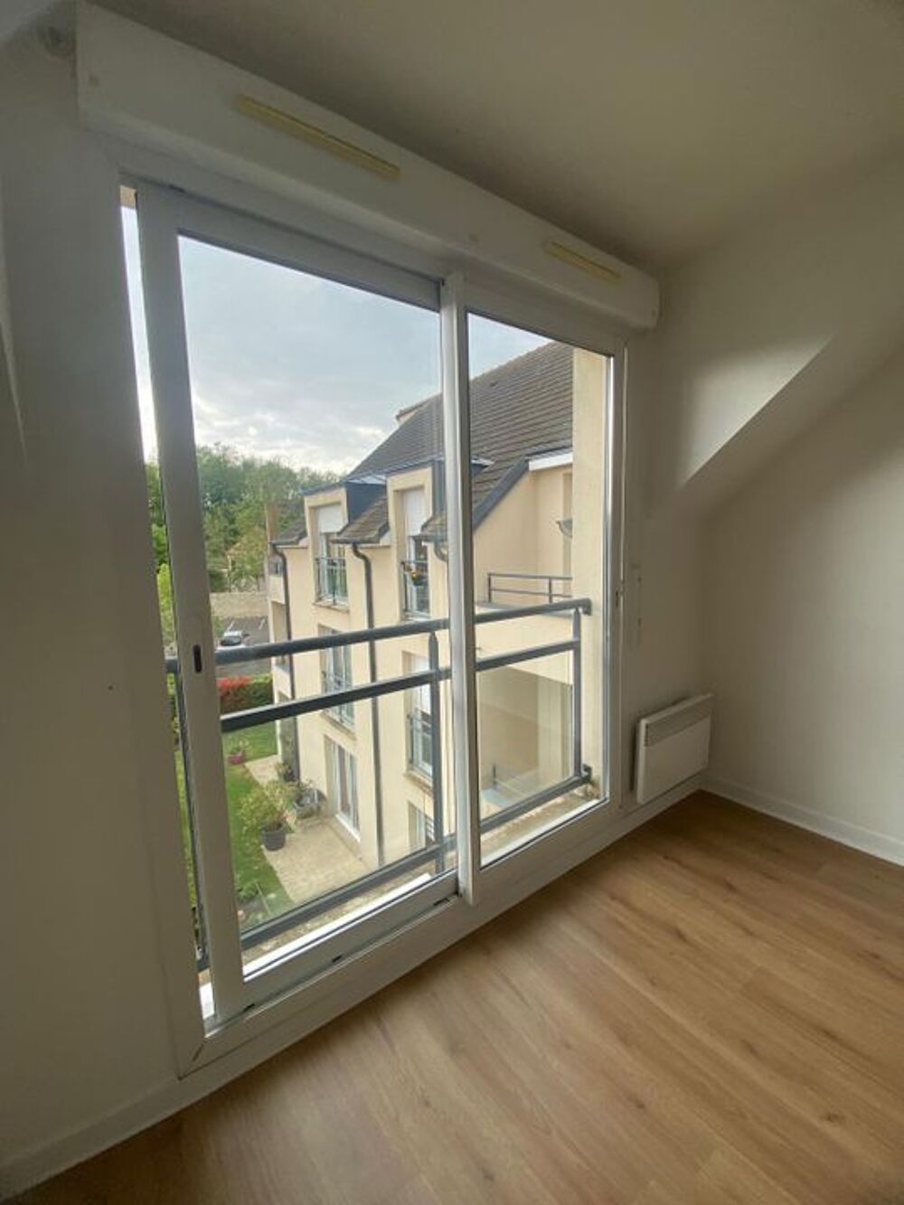 Location Appartement Studio de 25m2 à louer sur Lèves Leves