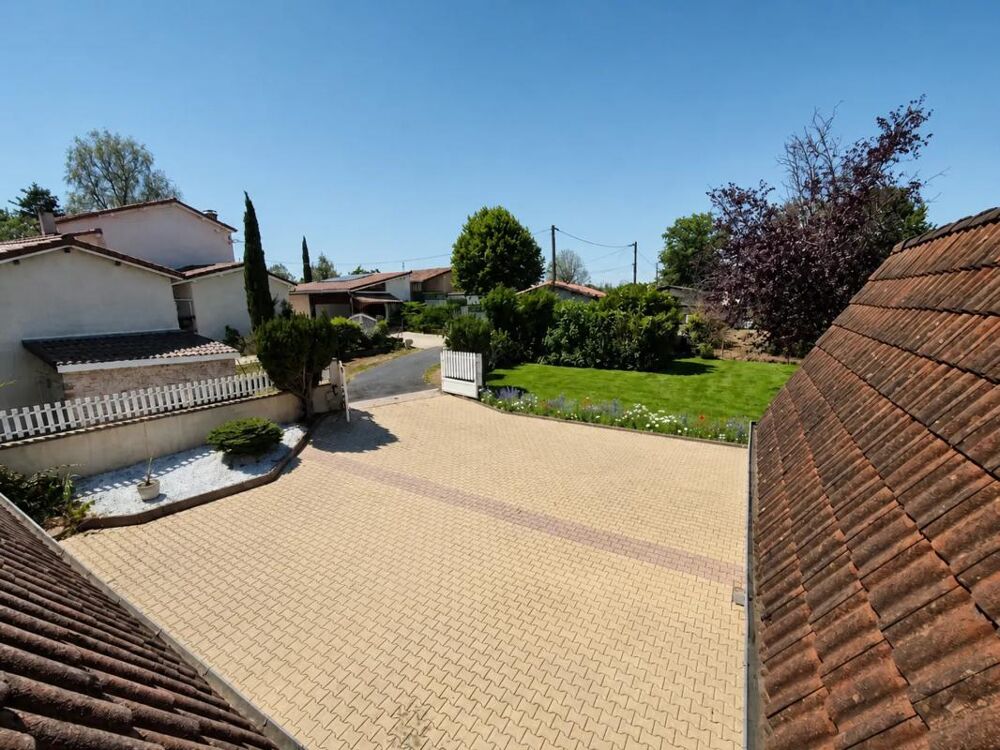 Vente Maison Maison de 8 pièces de 195 m² à Bort-l'Étang Bort l etang