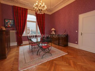  Propri�t�/ch�teau � vendre 8 pi�ces 300 m�