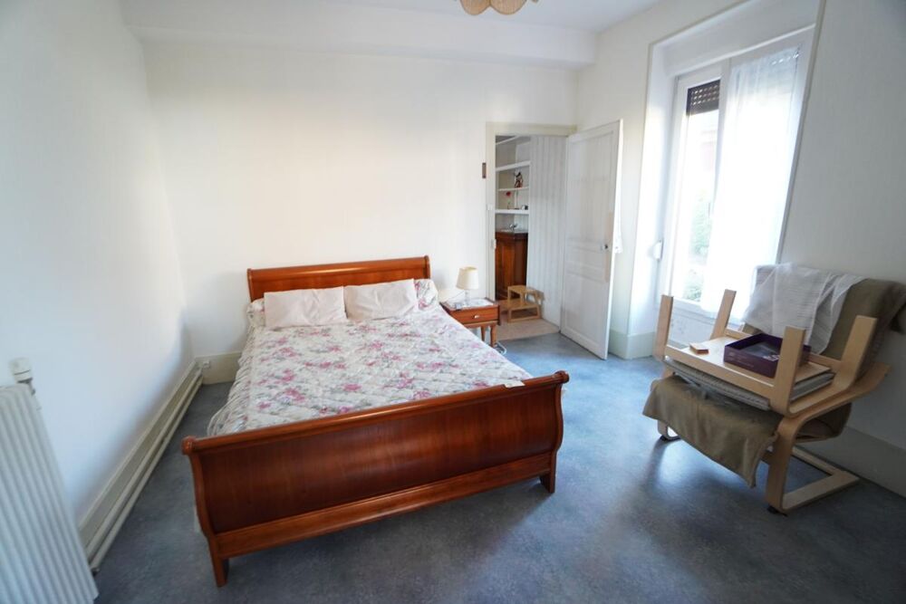 Maison avec logement indépendant de 3 chambres (4 possibles)