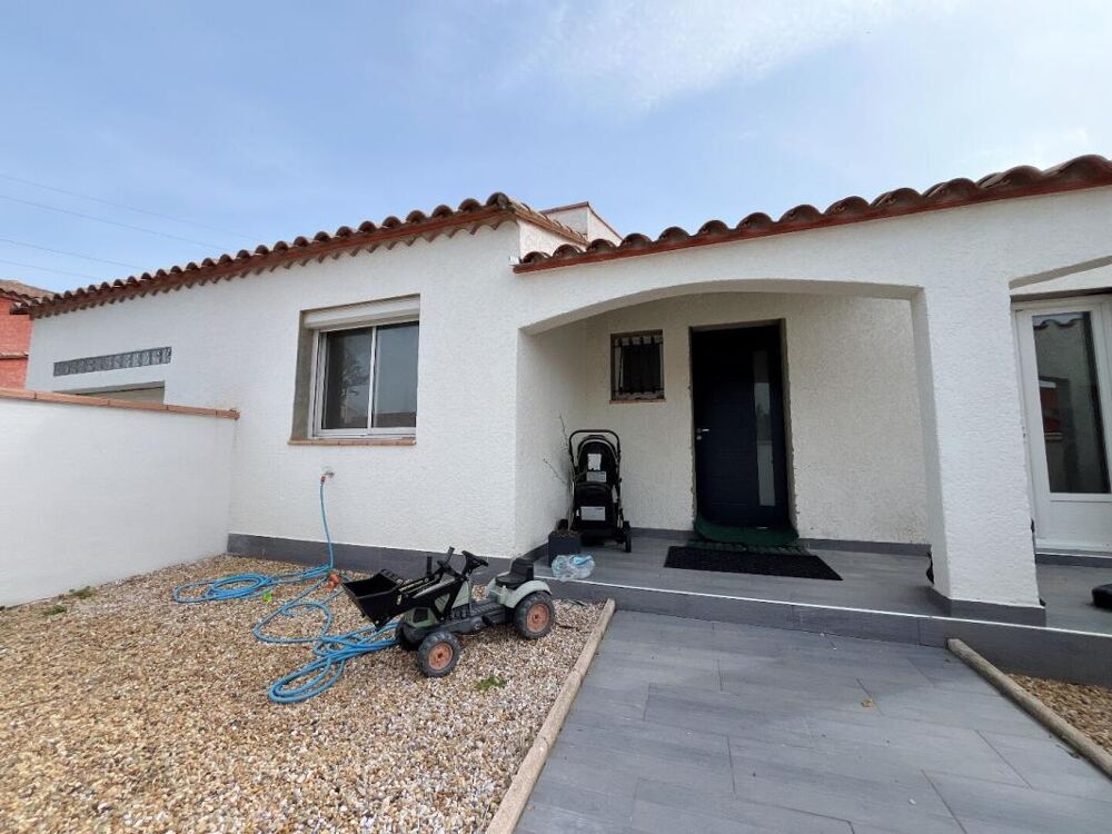 Magnifique maison en R+1 de 190 m² comprenant 6 chambres sur un terrain 3 faces de 450 m² dans un secteur calme
