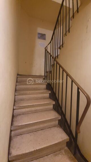  Immeuble � vendre 15 + pi�ces 340 m�