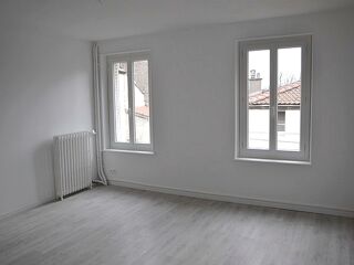  Appartement à louer 1 pièce 35 m²