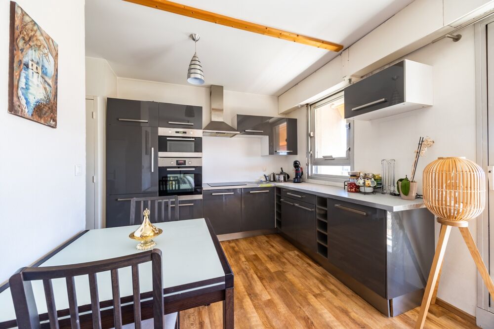 Vente Appartement T1 bis meublé, dernier étage avec balcon et vue sur parc – Bordeaux Tivoli Bordeaux