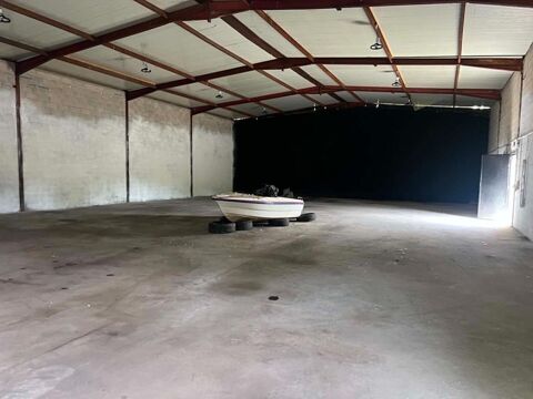   EXCLUSIVITE - LOCAL D'ACTIVITE 400 m² sur 1 000 m² de terrain sécurisé 