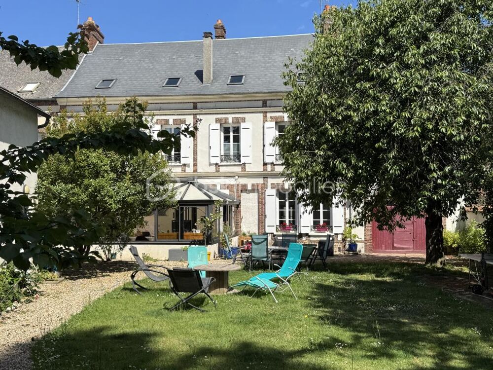 Vente Maison MAISON FAMILIALE OU ENSEMBLE IMMOBILIER Damville