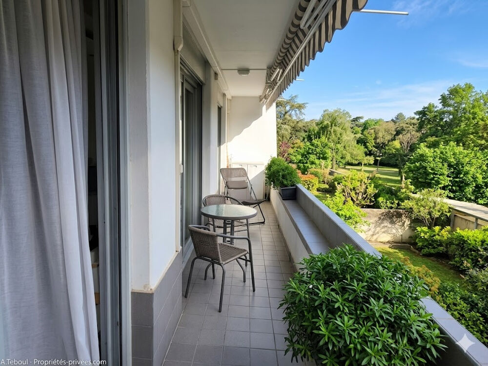 Villeurbanne : "Coeur gratte ciel " Grand T3 de 78 m2, Refait entièrement à neuf, avec Jardin & Balcon