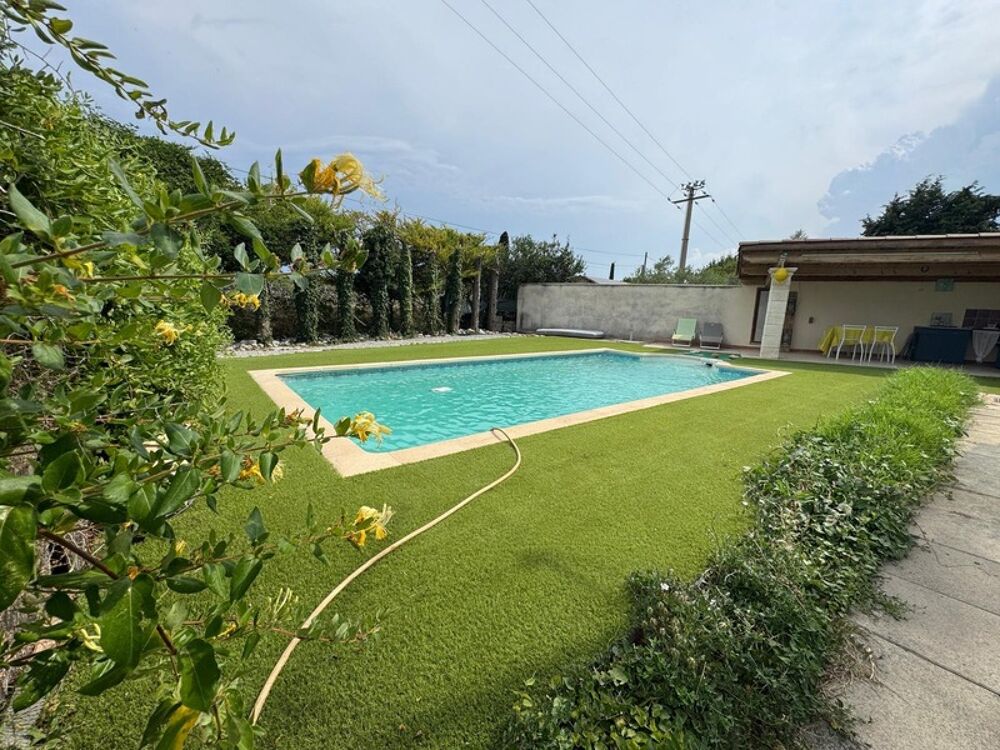 Vente Maison Vente Maison de Plain-Pied T5-4 avec Piscine et Garages – Peyruis (04) Peyruis