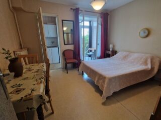  Maison à vendre 15 + pièces 390 m²