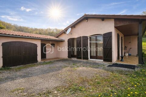   MAISON PLAIN PIED 3 CHAMBRES GARAGE DEPENDANCES TERRAIN Maison - 4 pièce(s) - 104 m²