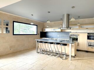  Villa à vendre 7 pièces 183 m²