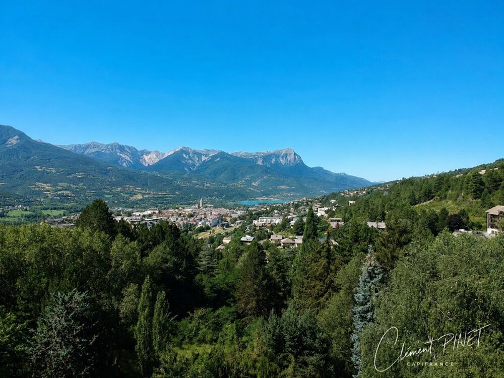 à vendre  Propriété/château Embrun (05200)