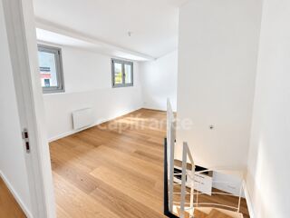  Immeuble à vendre 15 + pièces 240 m²
