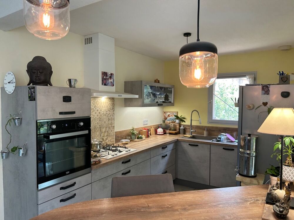 Maison familiale de 98 m² avec jardin, garage et carport à Digne-les-Bains