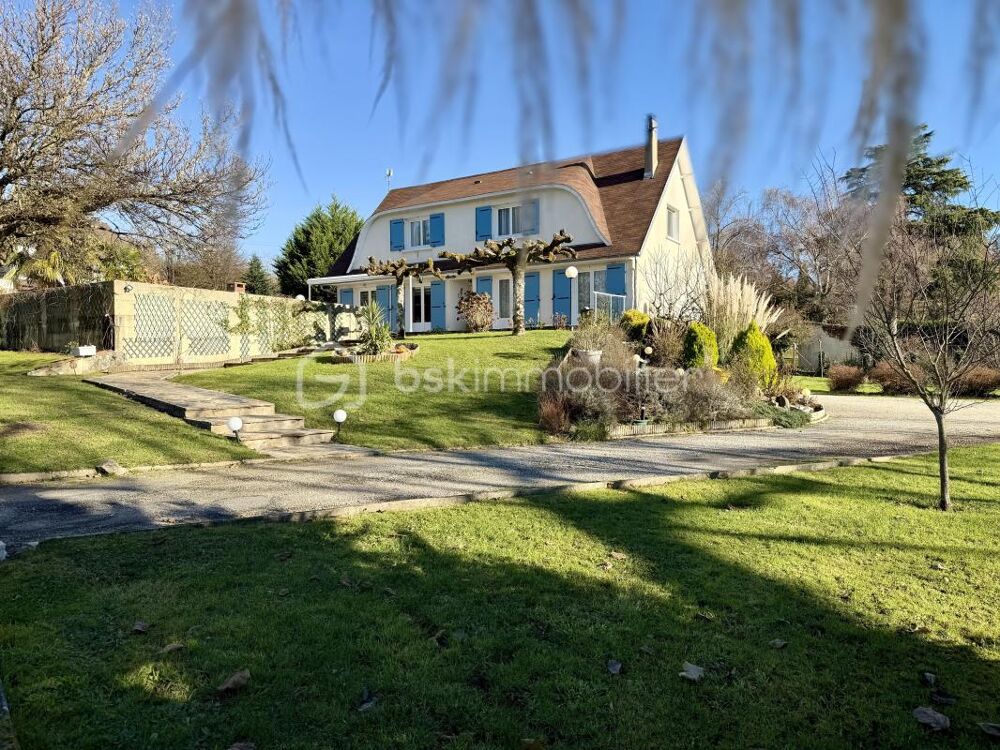 Maison familiale de 170 m² avec piscine, sous-sol complet et terrain arboré de 2 570 m² - 87220 Eyjeaux